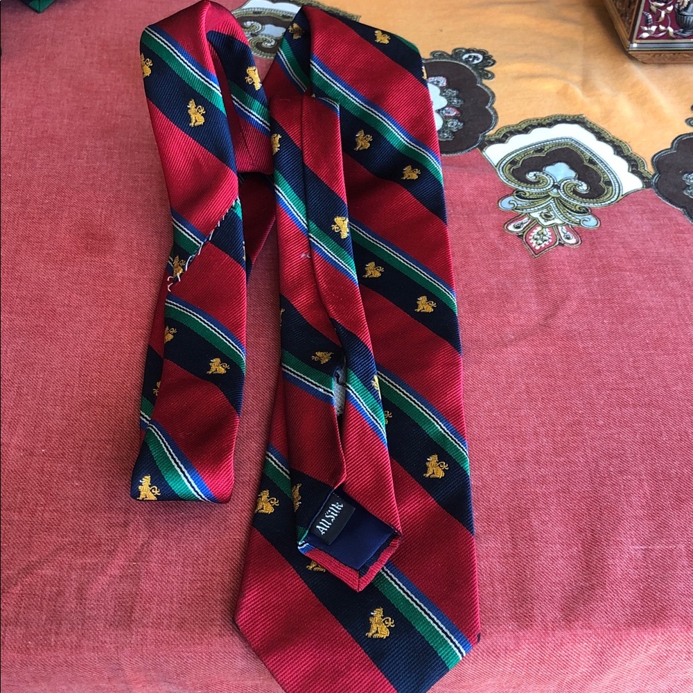 Griffon regal rep club tie